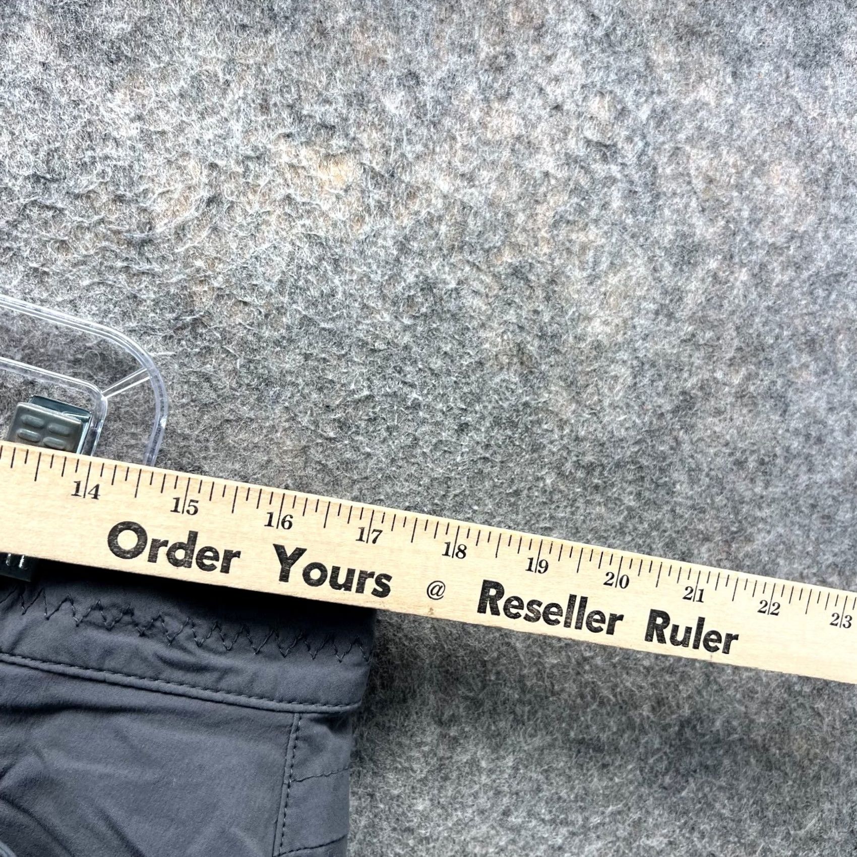 Eddie Bauer VINTAGE Eddie Bauer Pants Women 12 Gray Chino Flat Front Capri Hiking Cargo Stretch Capris Crew Mens? Size 34" / US 12 / IT 48 - 6 Thumbnail