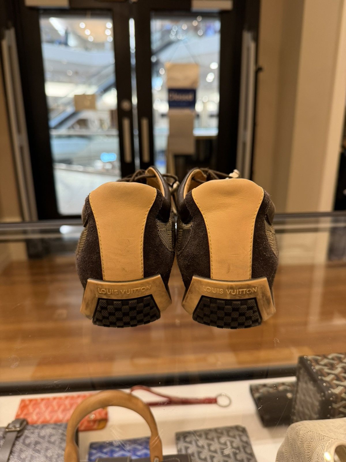 Louis Vuitton Louis Vuitton Damier Ebene Trainer Size US 9 / EU 42 - 6 Thumbnail
