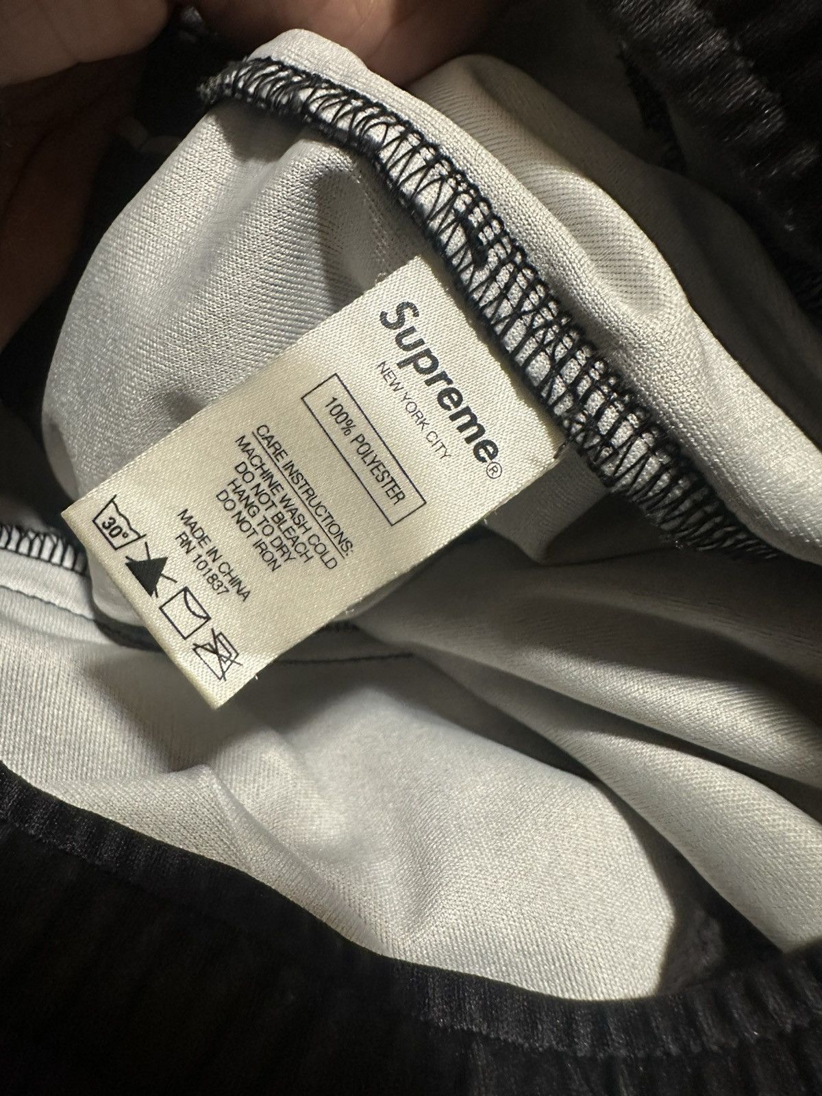 Supreme Supreme Arabic soccer shorts black XL Size US 36 / EU 52 - 5 Thumbnail