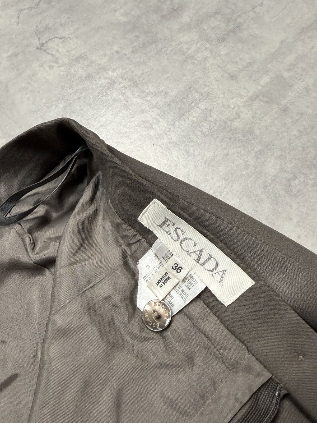Escada Escada Vintage Luxury Suit Size S / US 4 / IT 40 - 17 Thumbnail