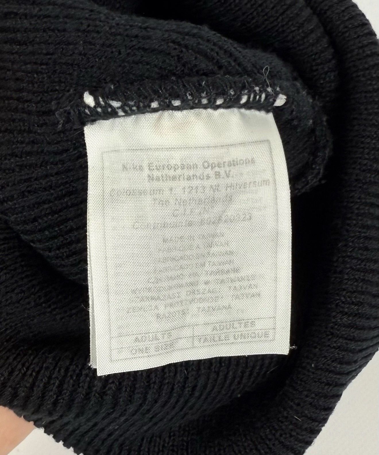 Nike Vintage Nike Swoosh Logo Knit Beanie Hat Size One Black Size ONE SIZE - 4 Thumbnail