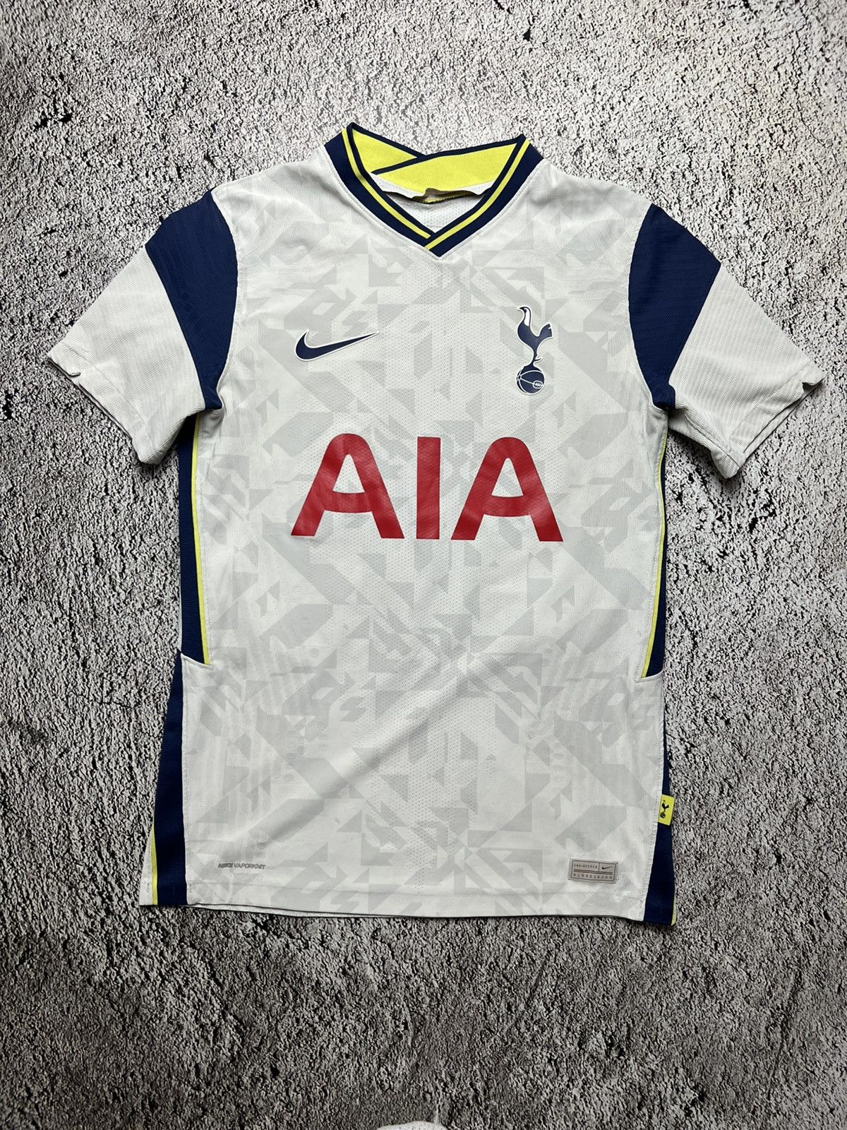 Nike Nike Vaporknit Tanguy Ndombele Tottenham nike player jersey Size US S / EU 44-46 / 1 - 2 Thumbnail