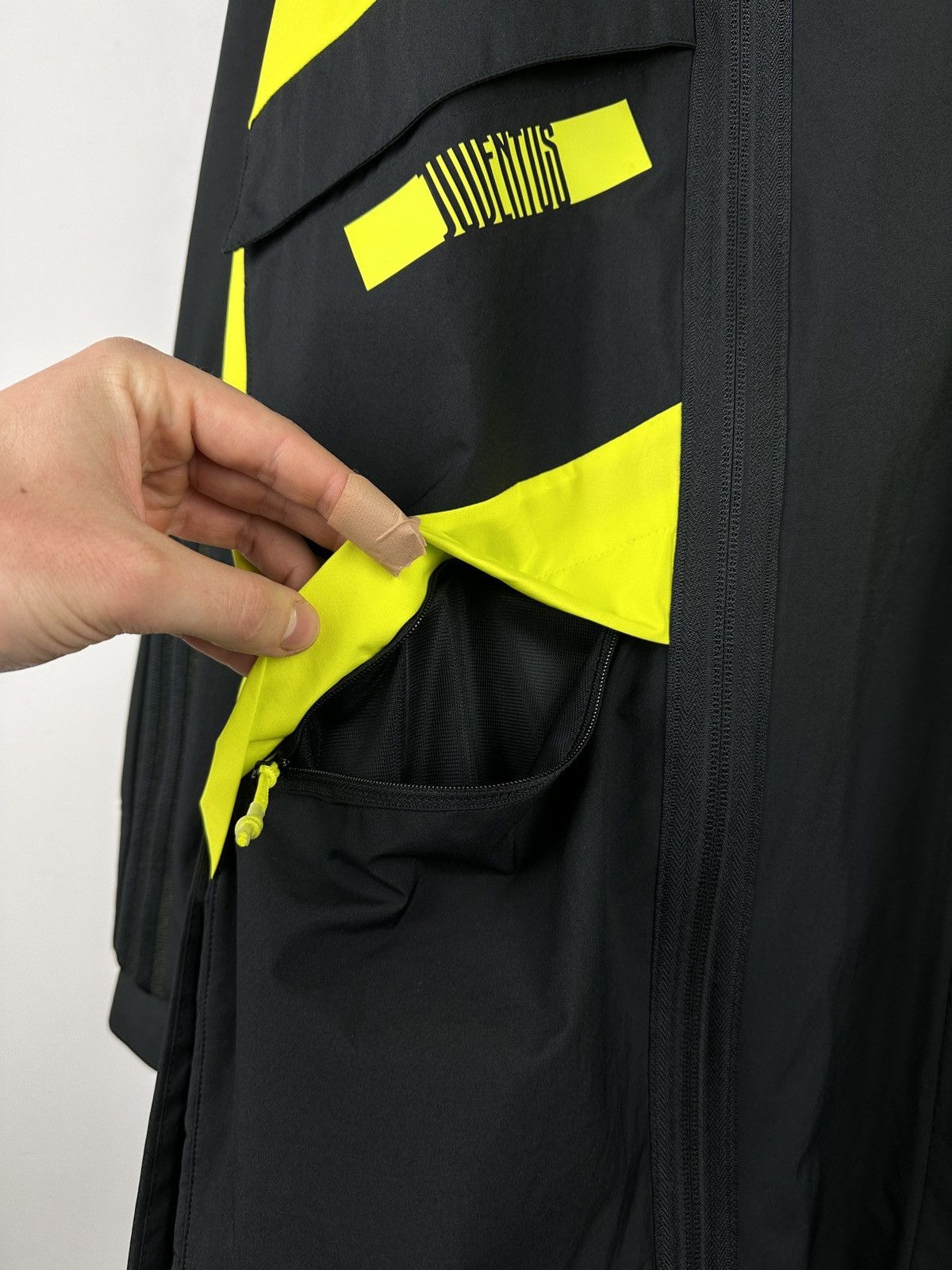 Adidas NEW🏷️ Adidas Juventus Track Jacket Size US XS / EU 42 / 0 - 8 Thumbnail