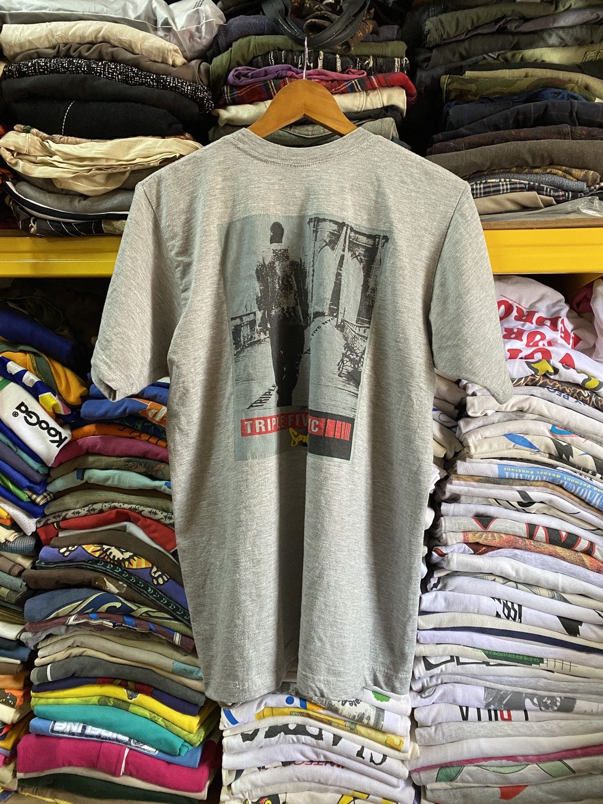 Triple 5 Soul × Vintage Vintage 90s Triple 5 Soul NYC Size US M / EU 48-50 / 2 - 6 Thumbnail