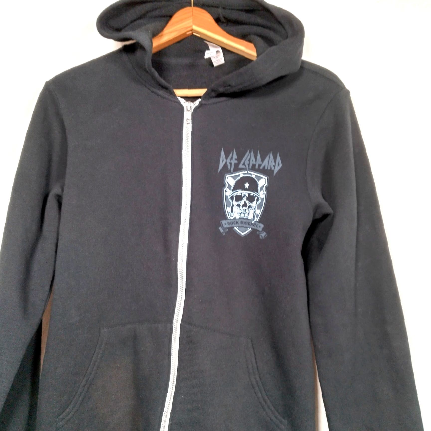 Vintage VINTAGE Def Leppard Hoodie Men Small Zip Up Rock Brigade Stadium Tour 2022 Black Cotton Blend Size US S / EU 44-46 / 1 - 2 Thumbnail