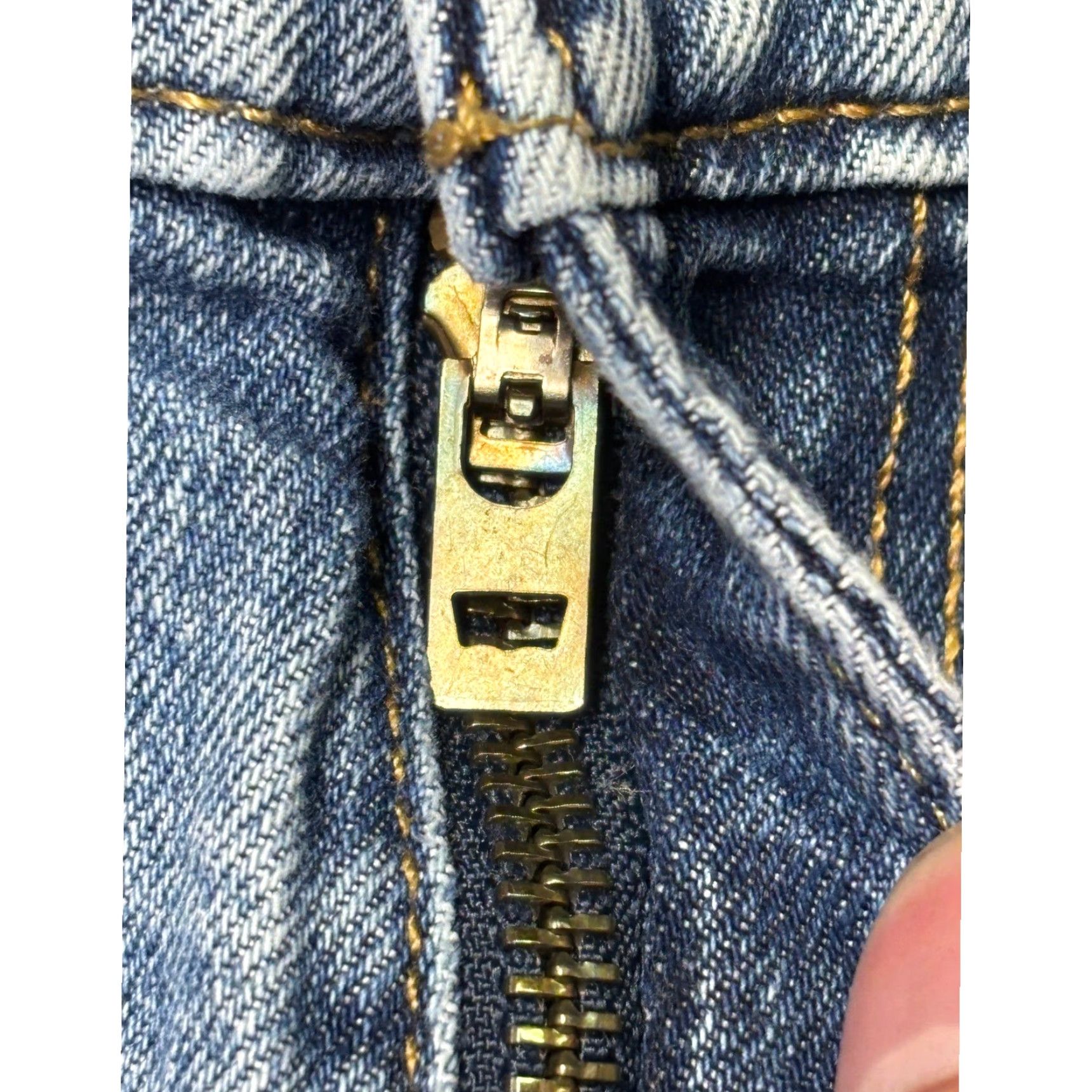 Vintage Levi Strauss 505 Regular Fit Straight Leg Jeans Medium Wash Mens W34 L34 Jeans Size US 34 / EU 50 - 3 Thumbnail