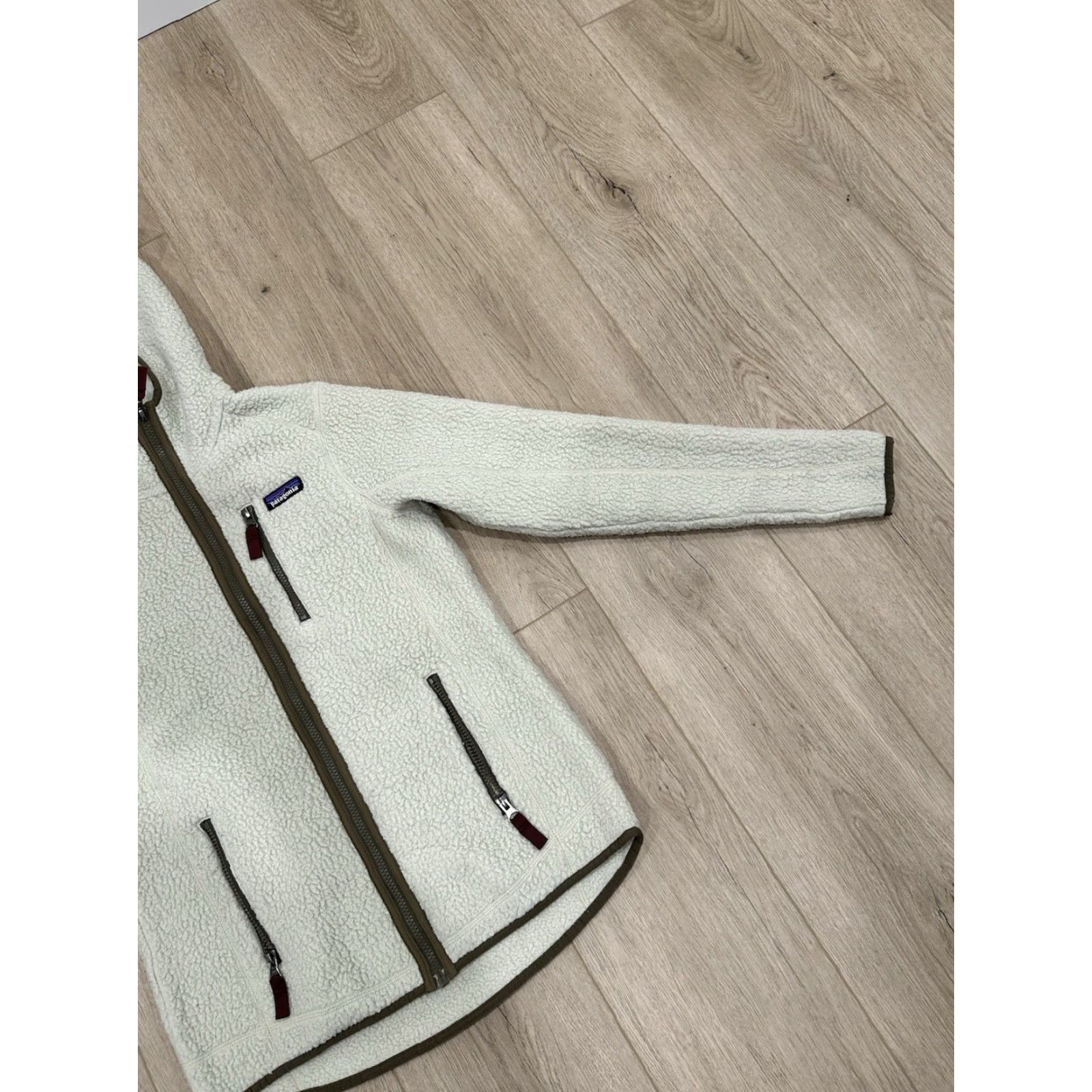 Patagonia Patagonia Jacket Womens S Ivory Fleece Full Zip Hooded Mid-Length 22805 Size S / US 4 / IT 40 - 2 Thumbnail