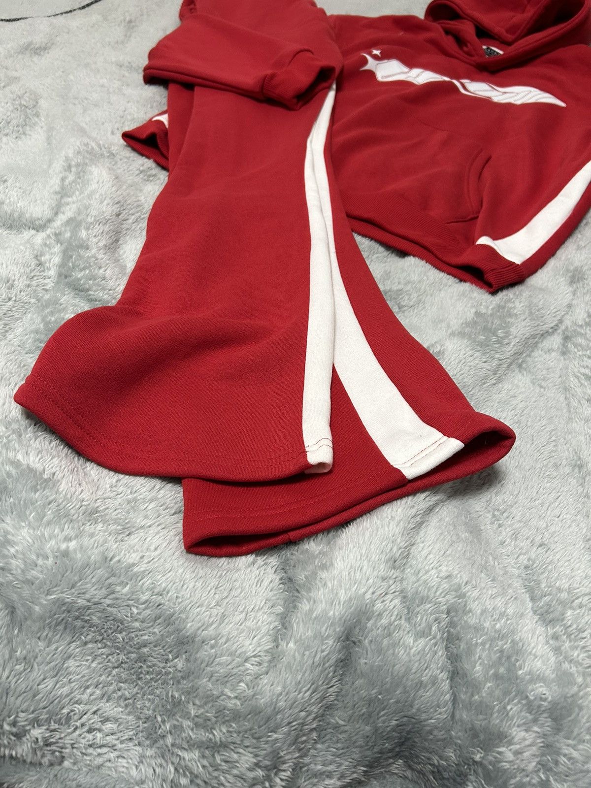 Boohoo Red Worldwide Tracksuit Size US M / EU 48-50 / 2 - 4 Thumbnail