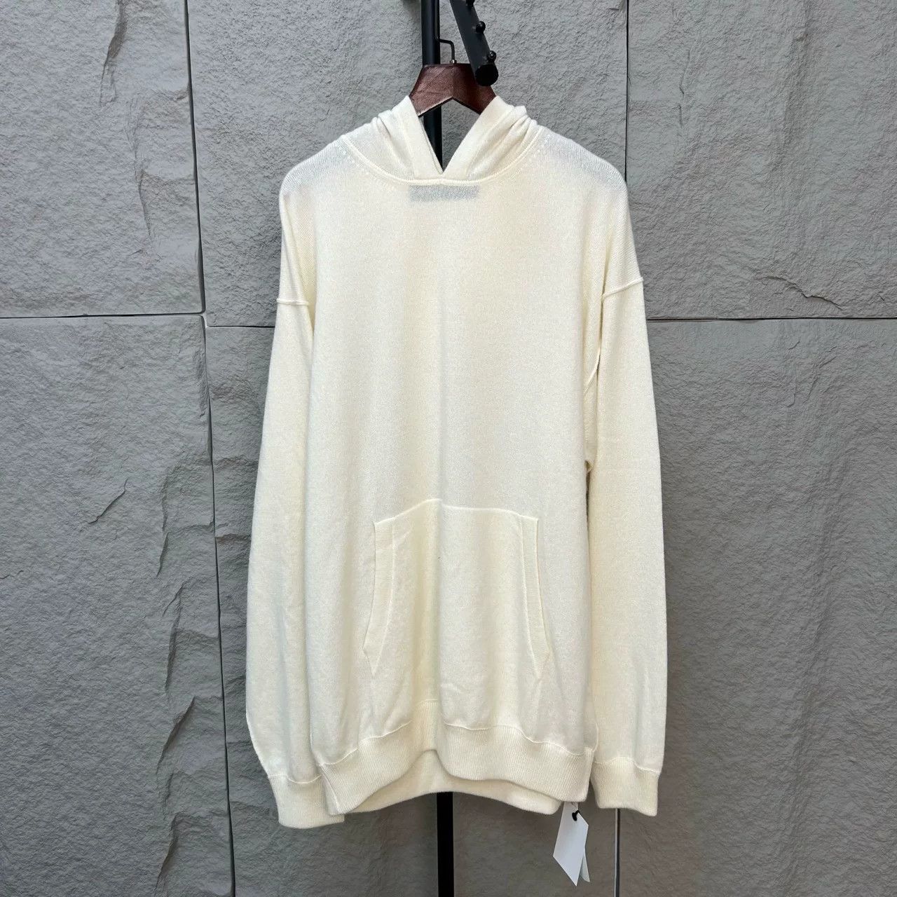 Louis Vuitton LV Solid Color Pullover Sweatshirt XL Size US XL / EU 56 / 4 - 1 Thumbnail