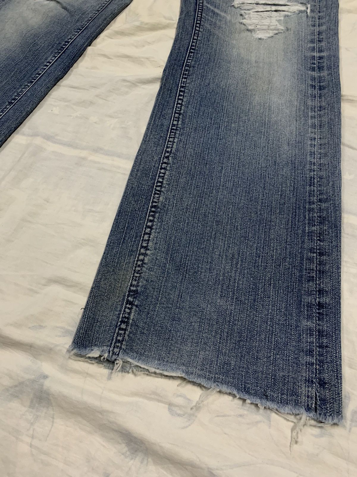 Japanese Brand Vintage Y2K Japanese Brand Frayed Leg Baggy Distressed Jeans Size US 34 / EU 50 - 10 Thumbnail