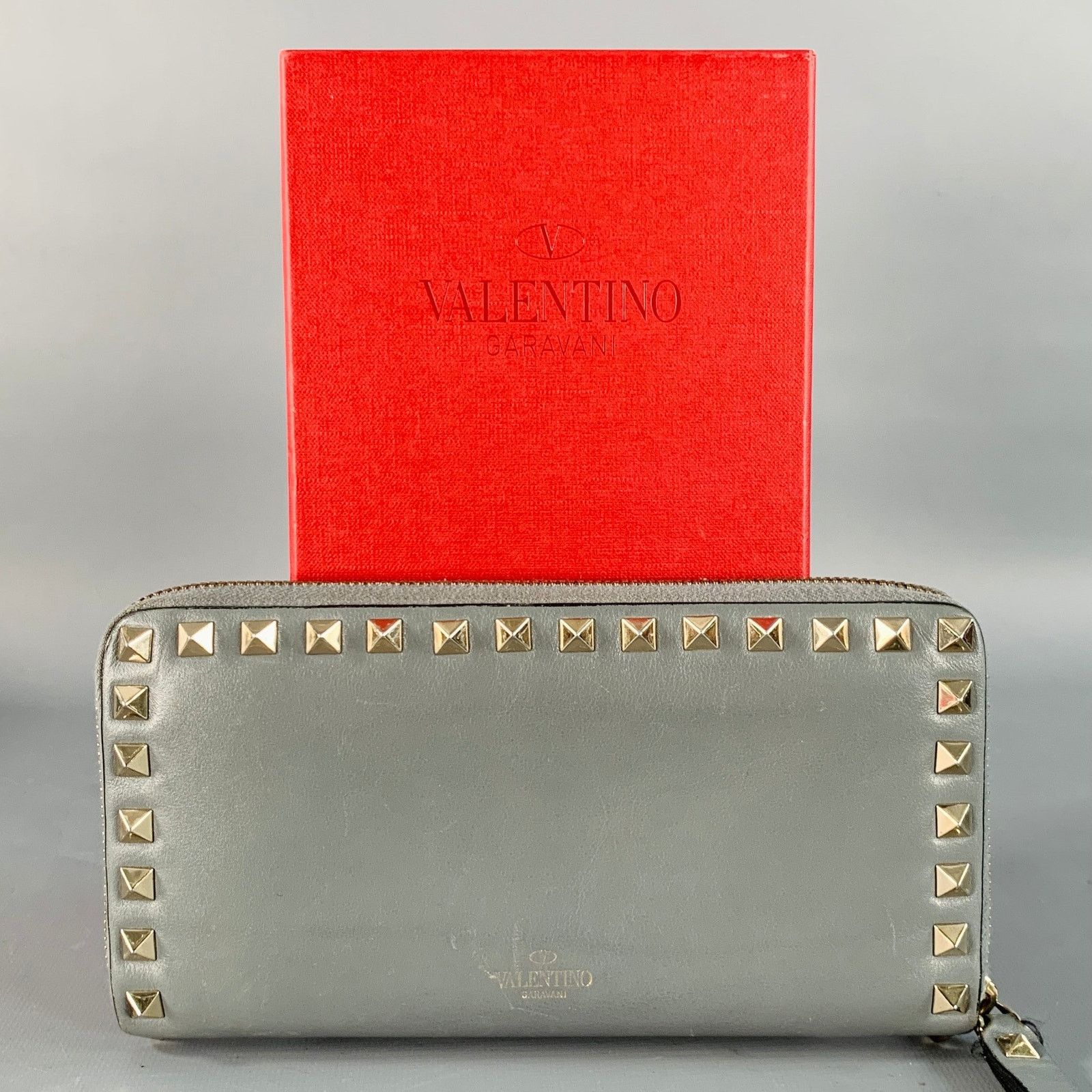 Valentino Rockstud Grey Gold Studded Leather Checkbook Wallet Size ONE SIZE - 4 Thumbnail