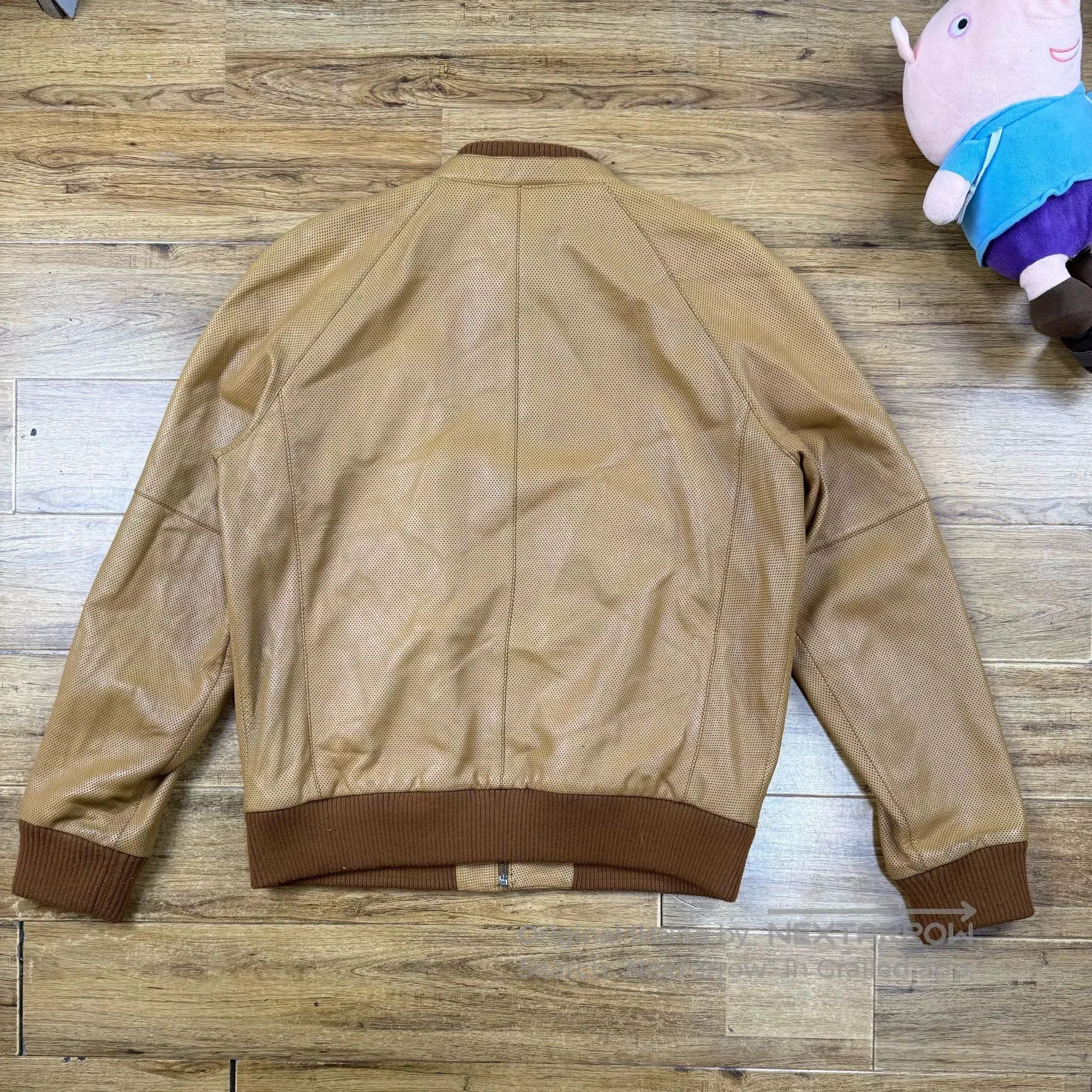 Saks Fifth Avenue Men's Leather Casual Baseball Jacket. Size US M / EU 48-50 / 2 - 2 Thumbnail