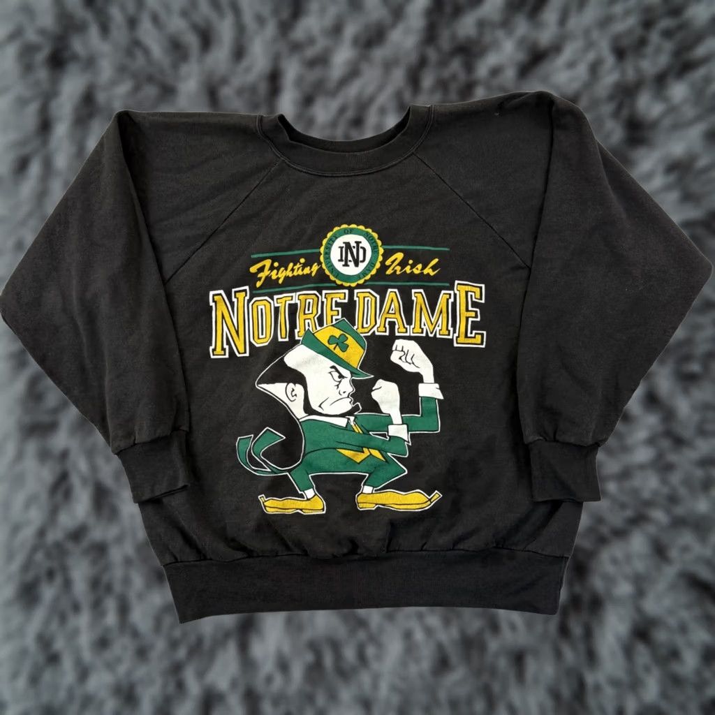 Vintage VINTAGE Notre Dame Sweatshirt Mens Large Black 80s Raglan Sport College Pullover Size US L / EU 52-54 / 3 - 1 Thumbnail