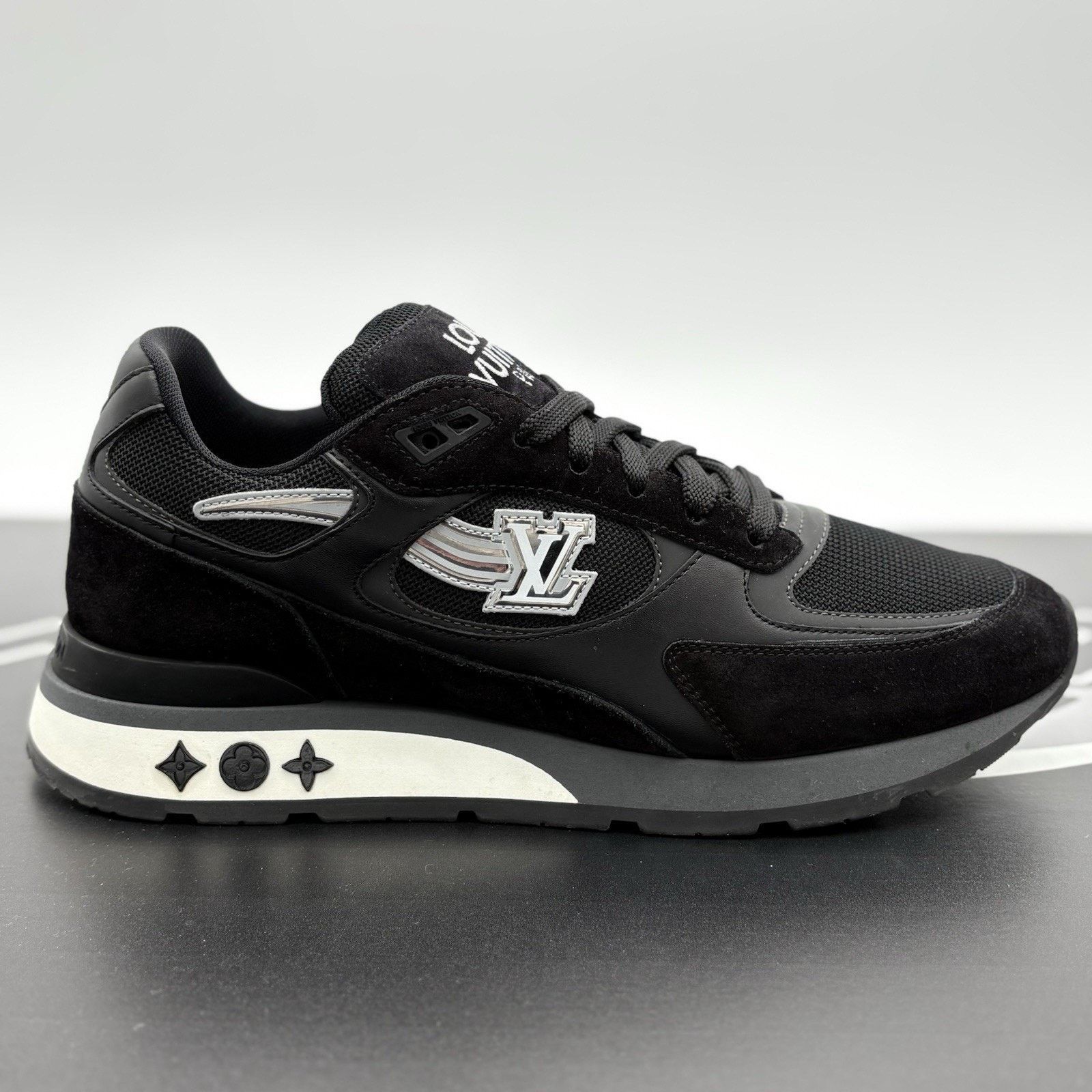 Louis Vuitton Louis Vuitton Run Away Low ' Black ' | EXCELLENT CONDITION! Size US 9.5 / EU 42-43 - 2 Thumbnail