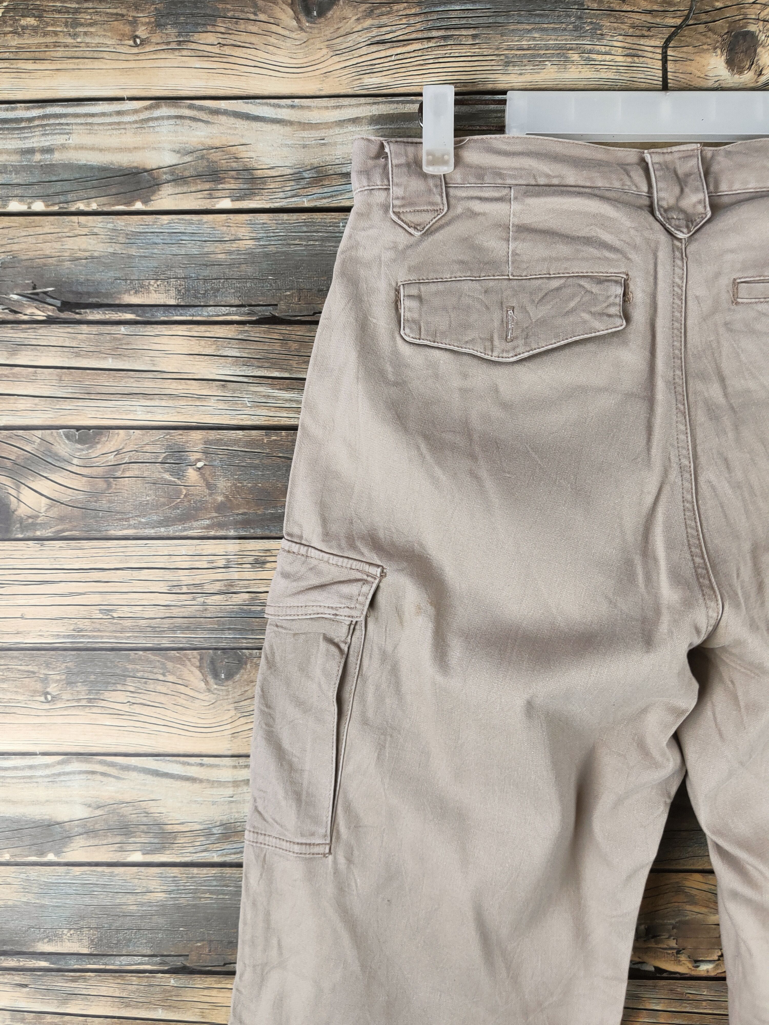 Japanese Brand DL Japanese Brand Beige Multipocket Cargo Pants #46-325 Size US 33 - 8 Thumbnail