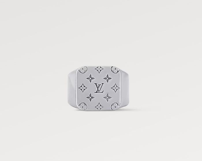 Louis Vuitton Louis Vuitton Monogram Signet Ring Size ONE SIZE - 9 Thumbnail