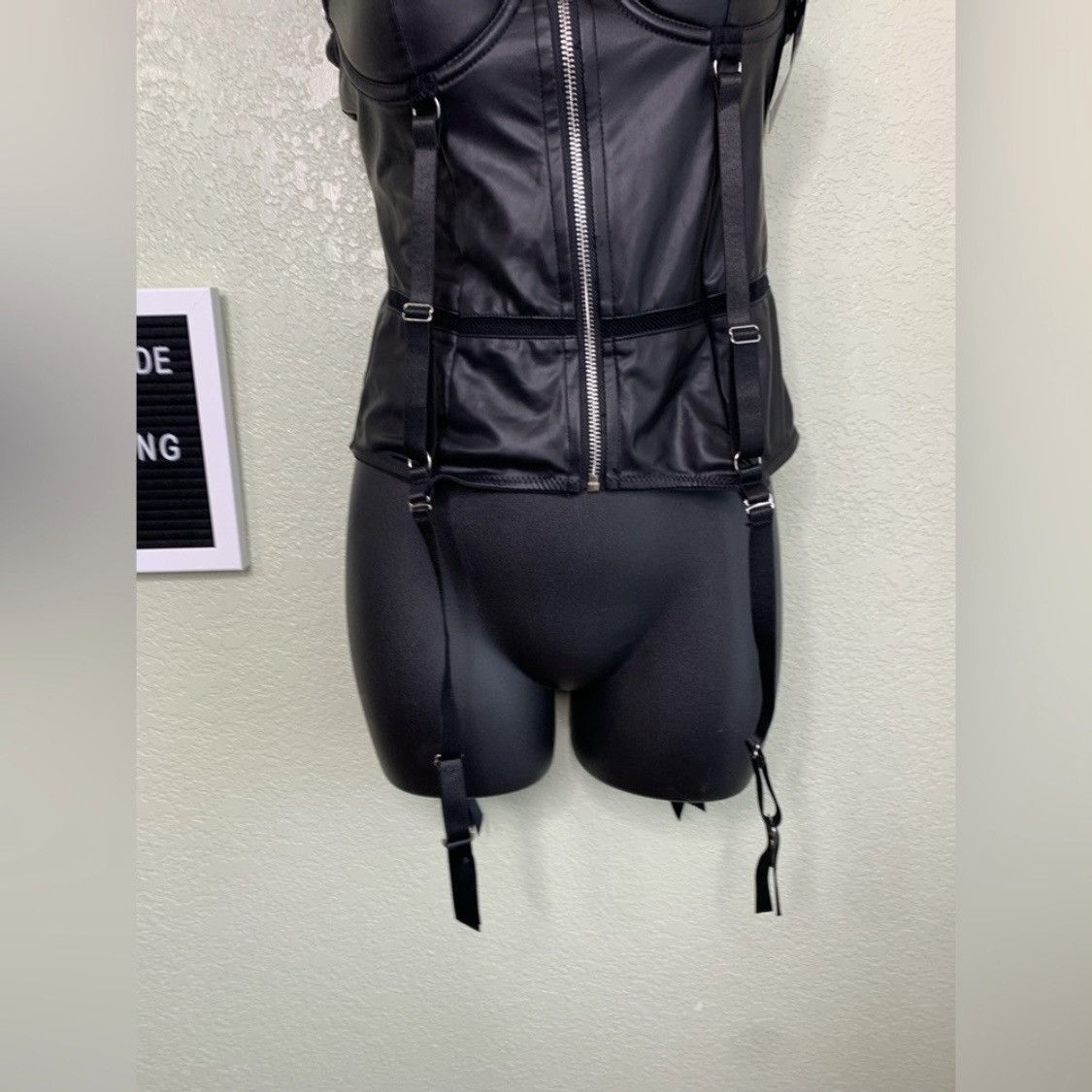 Other Fredericks Faux Leather Zip Up Corset Mesh Cups Size Small Size S / US 4 / IT 40 - 7 Thumbnail