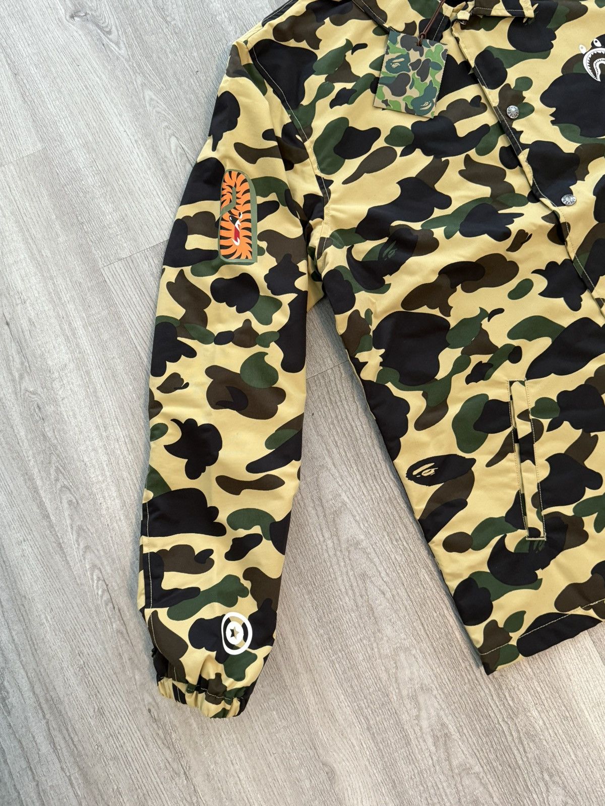 Bape A Bathing Ape 1st Camo Shark Coaches Jacket XXL BAPE OG Size US XXL / EU 58 / 5 - 7 Thumbnail