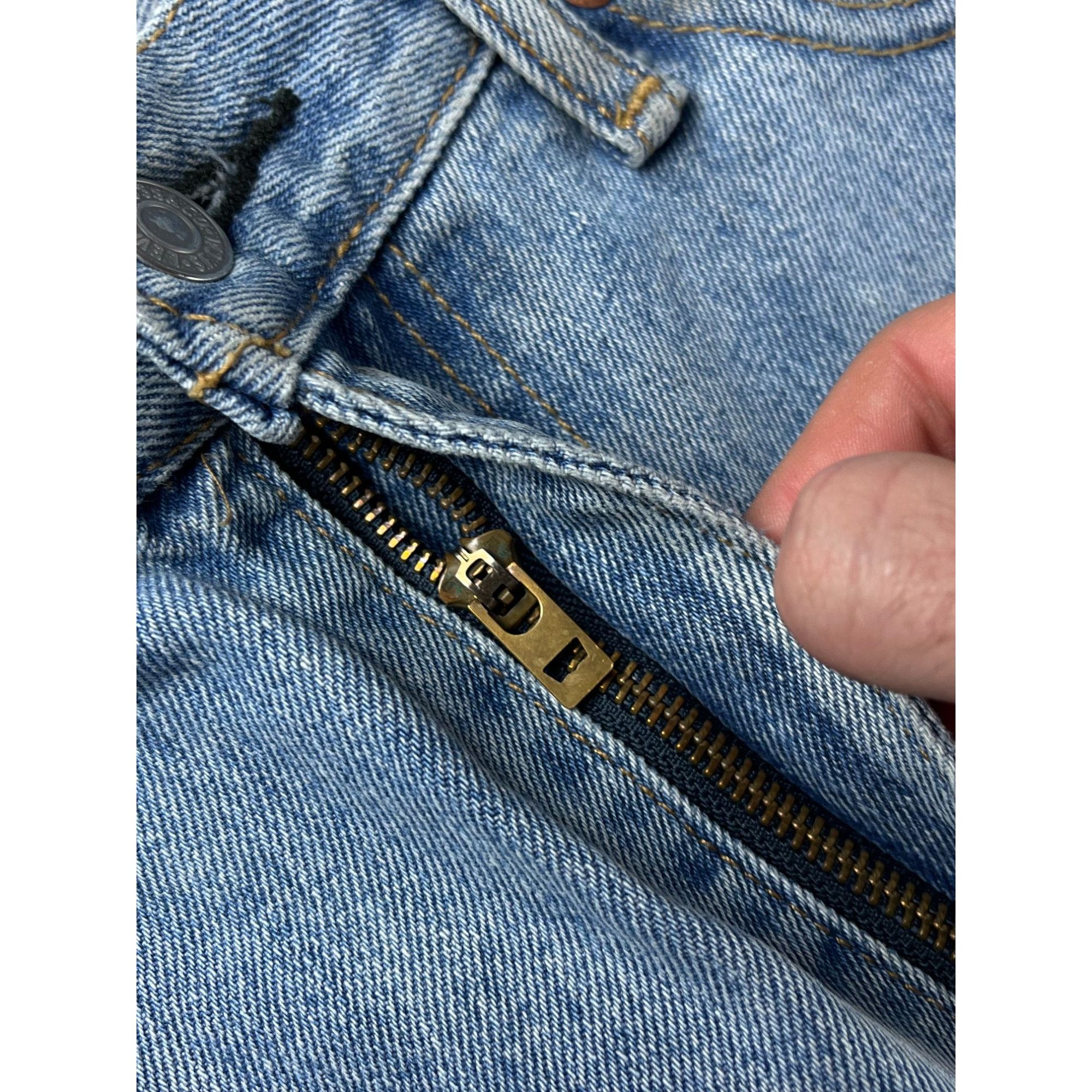 Levi's × Vintage Levis 505 Mens Vintage Blue Denim Jeans W33 L30 Straight Leg Size US 30 / EU 46 - 8 Thumbnail
