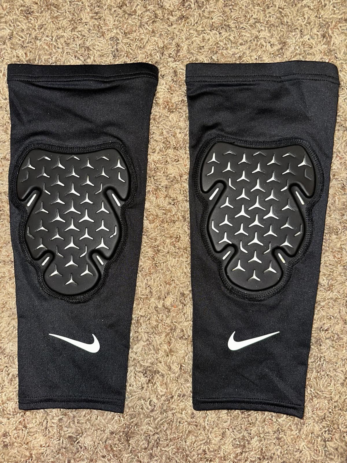 Nike Nike Pro Strong Knee Protective Sleeve Size ONE SIZE - 3 Thumbnail