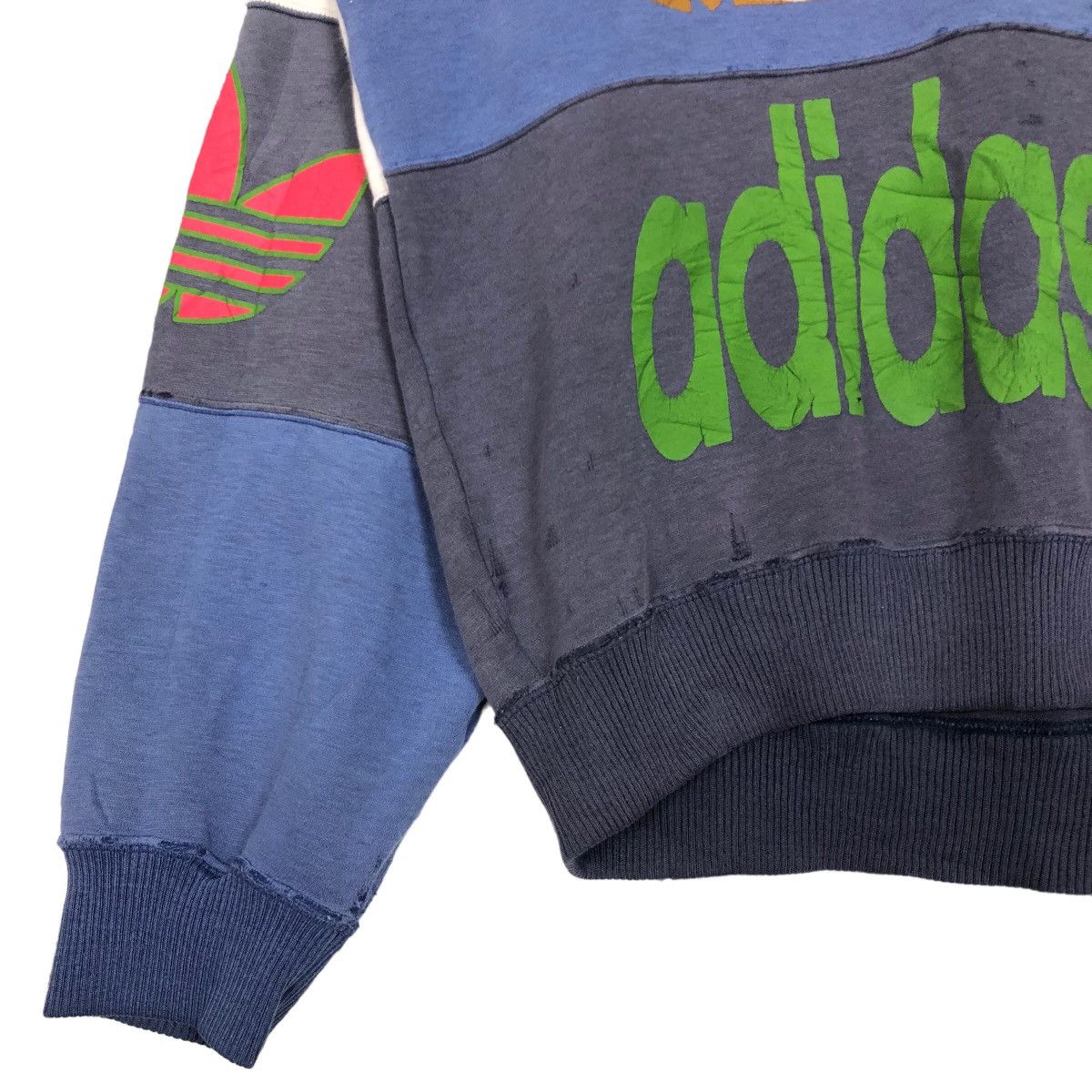 Adidas Vintage 90s Adidas Originals Crewneck Sweatshirt Big Logo Size US L / EU 52-54 / 3 - 3 Thumbnail