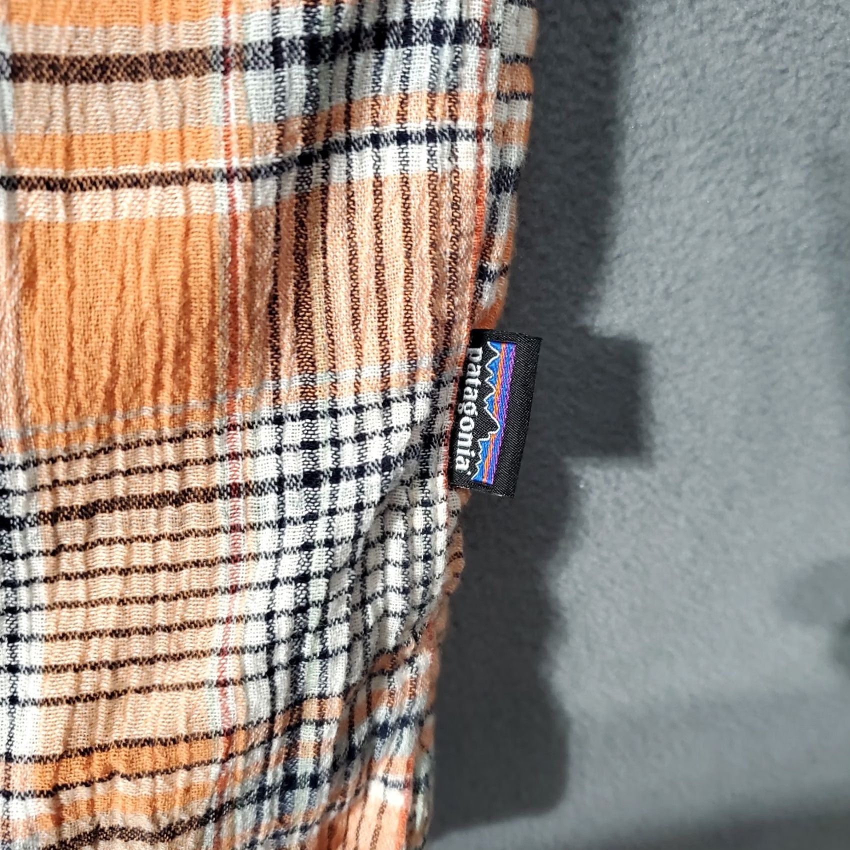 Patagonia Patagonia Shirt Mens Large Orange Plaid Textured Short Sleeve Outdoor Hiking Shirt Size US L / EU 52-54 / 3 - 6 Thumbnail