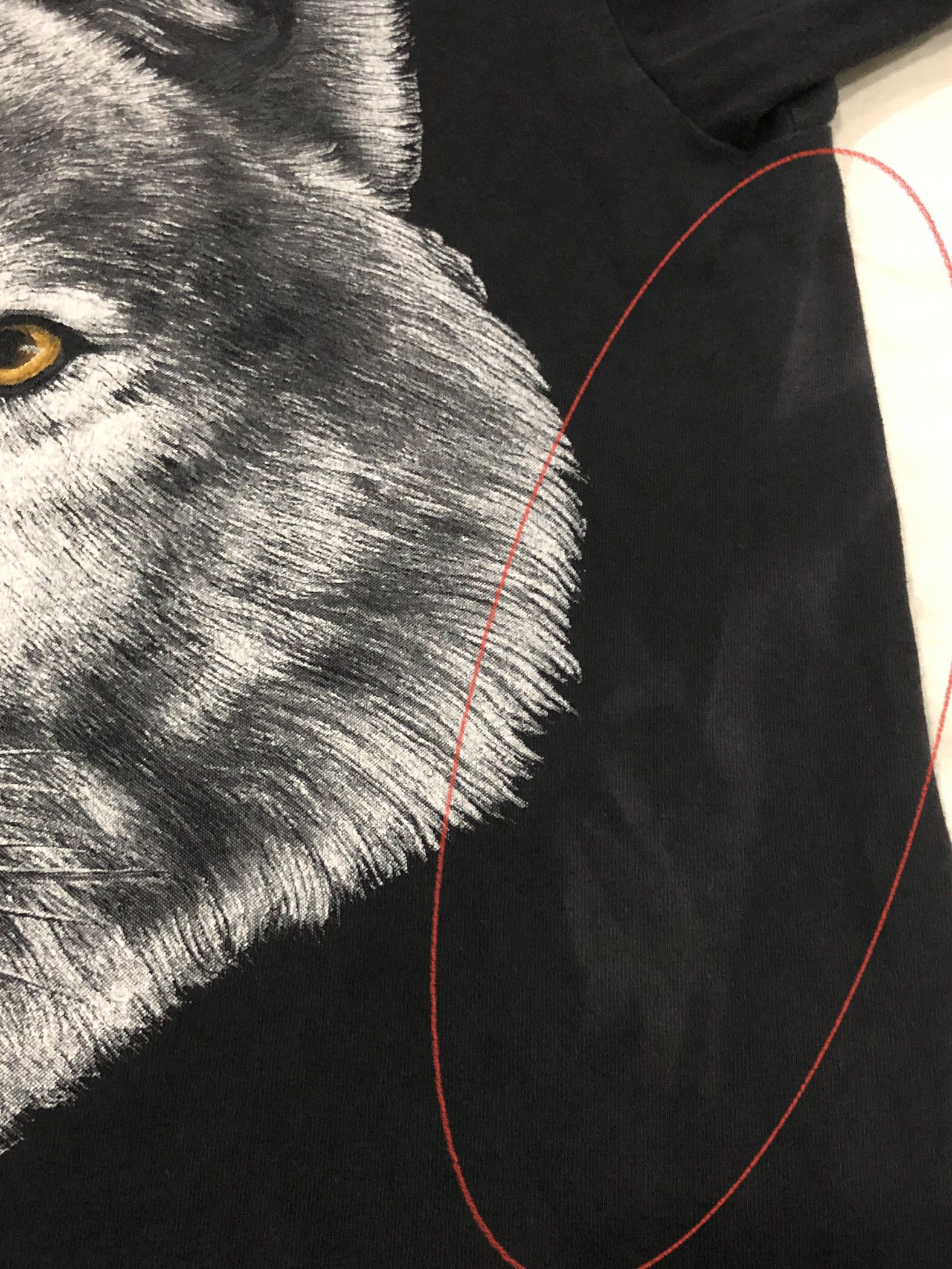 Arts & Science Vintage 1995 Universal Studios Wolf Trinity Product USA Tee Size US L / EU 52-54 / 3 - 9 Thumbnail