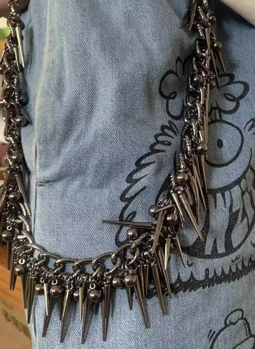 Jewelry Retro streetwear punk rivet spike pants pocket chain Size ONE SIZE - 6 Thumbnail