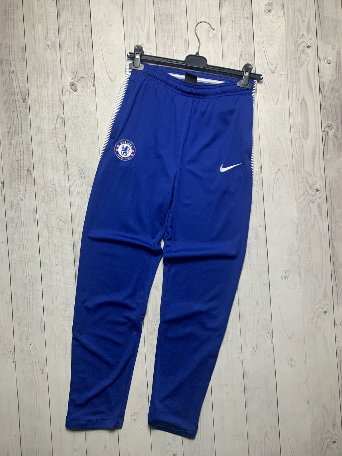Chelsea Soccer × Nike Vintage Nike Chelsea soccer joggers training blue Size US 29 - 1 Thumbnail