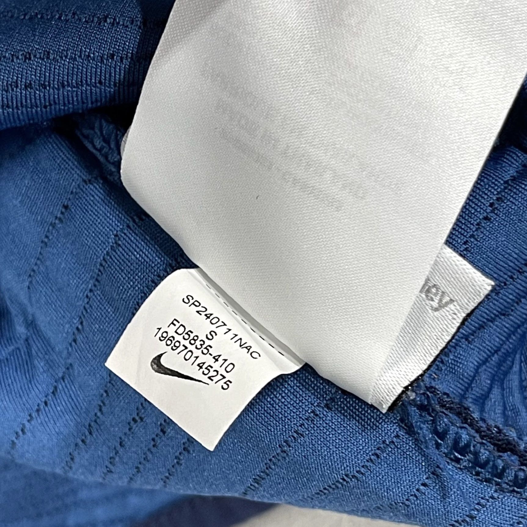 Nike Nike Golf Sweatshirt Mens Small Blue Textured Tour Knit Mickey Logo Size US S / EU 44-46 / 1 - 6 Thumbnail