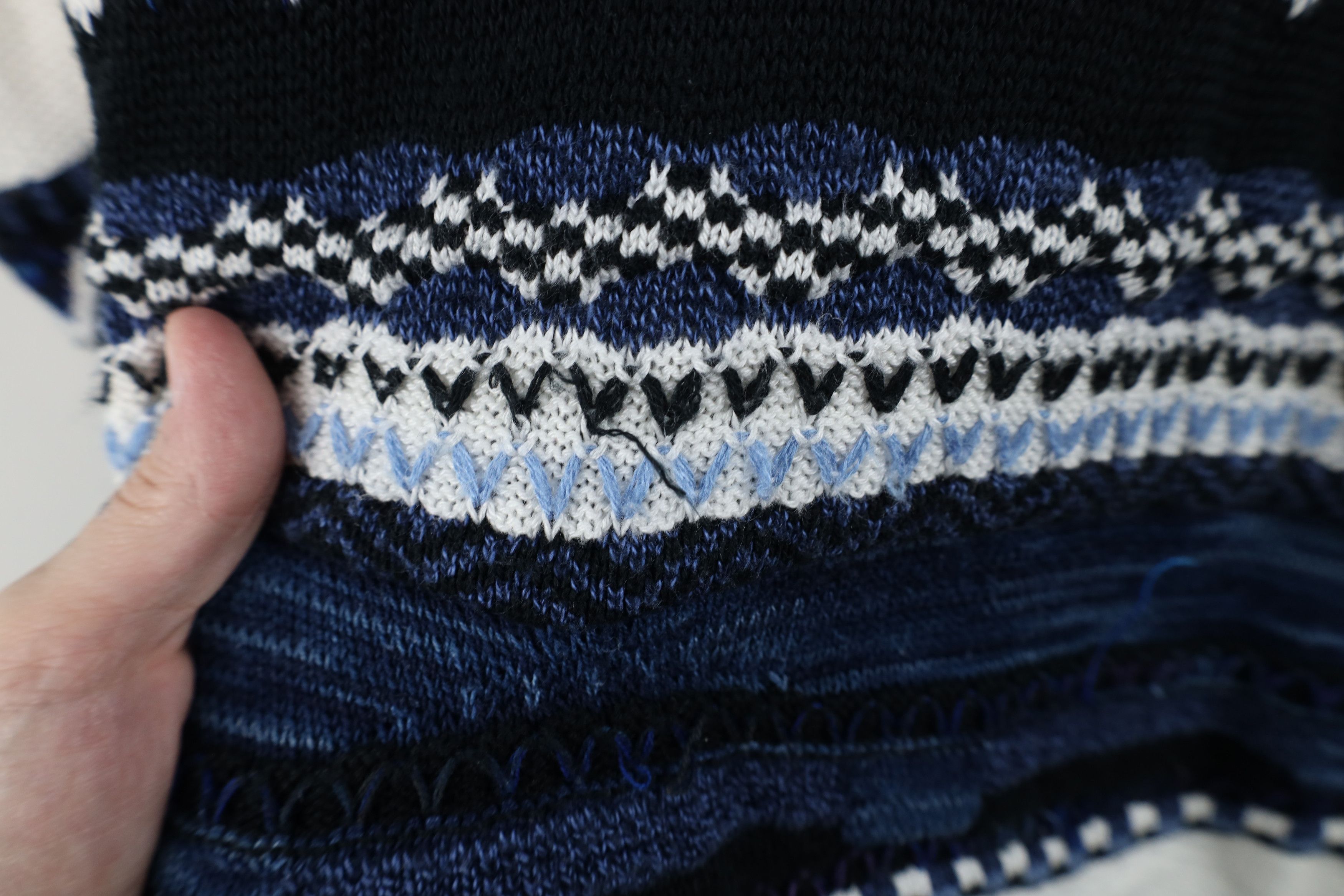 Vintage Vintage 90s Coogi Style Bassmaster Textured Knit Sweater USA Size US L / EU 52-54 / 3 - 4 Thumbnail