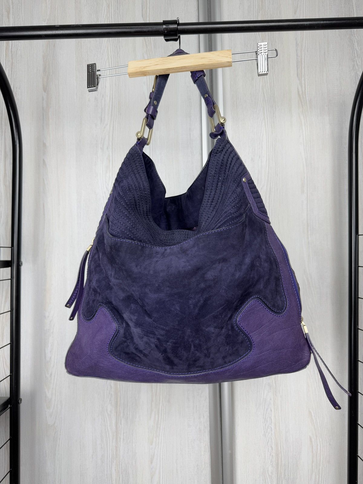 Versace Versace Made in Italy Suede leather hobo handle shoulder bag Size ONE SIZE - 4 Thumbnail