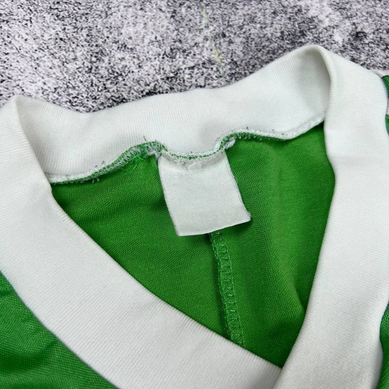 Vintage Adidas Vintage Football Jersey 80s Green & White Size US M / EU 48-50 / 2 - 4 Thumbnail