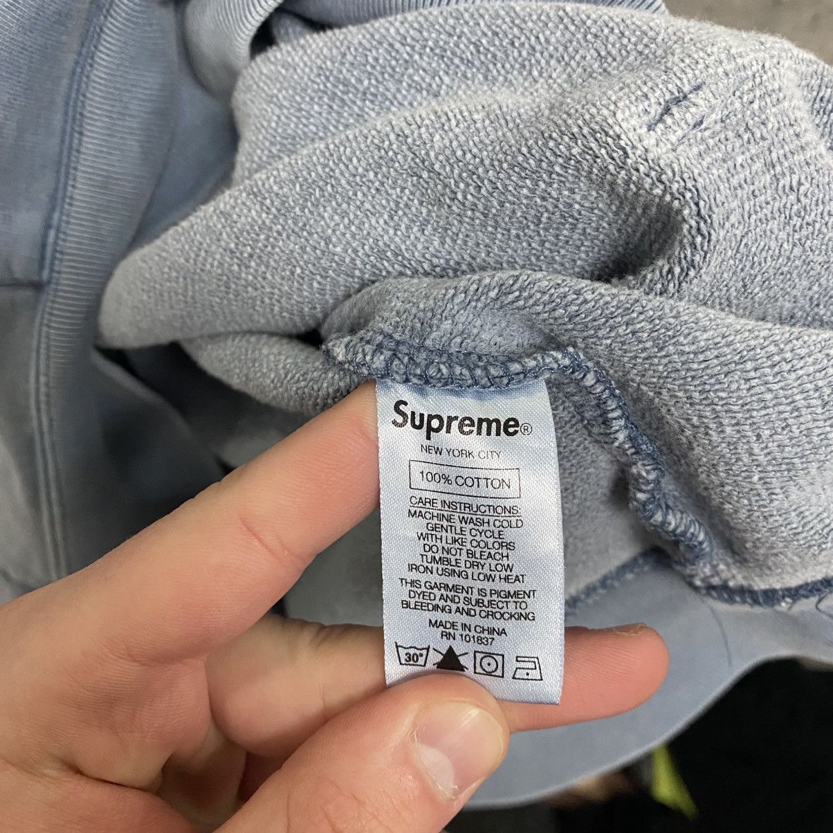 Supreme Supreme Hoodie Size US M / EU 48-50 / 2 - 10 Thumbnail