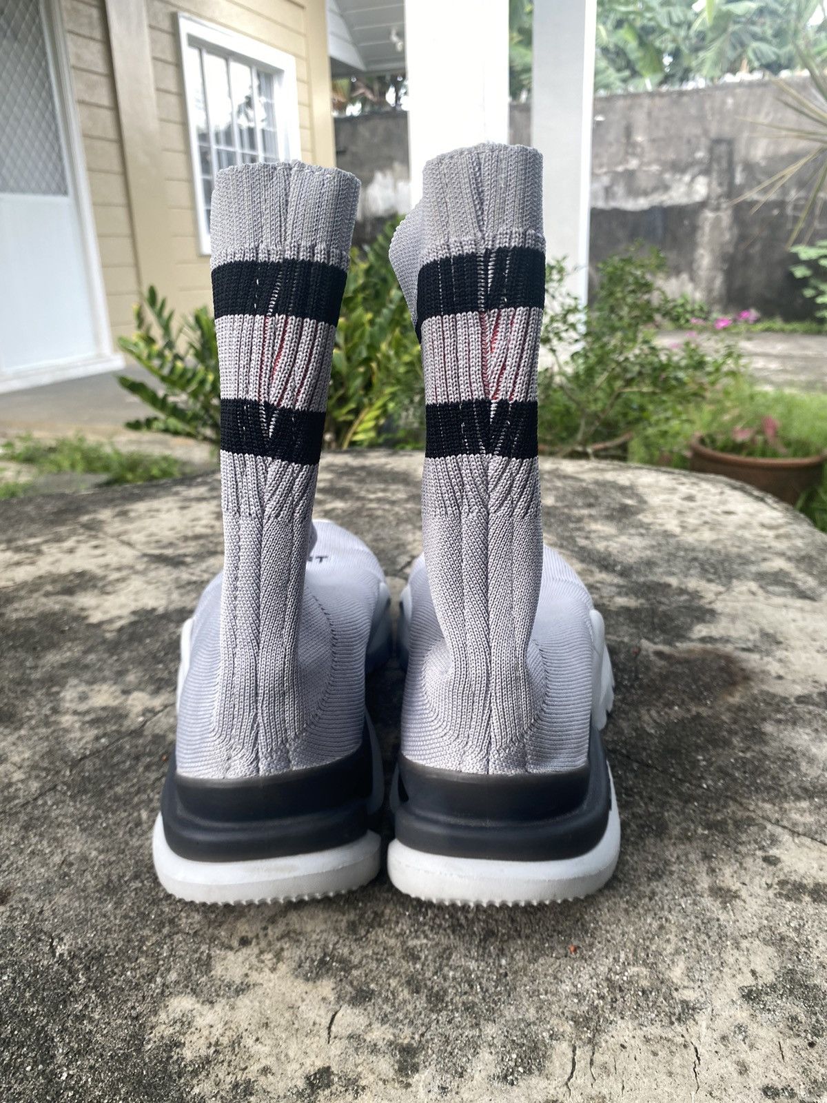 Reebok × Vetements SS18 Reebok x Vetements Hong Kong exclusive Sock Runner Size US 8.5 / EU 41-42 - 5 Thumbnail