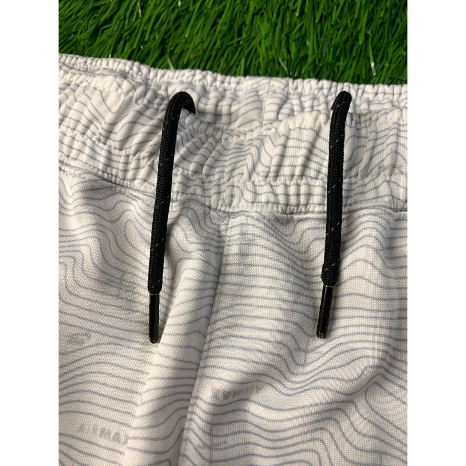 Nike NIKE AIR MAX ORIGINAL 2022 Casual Shorts S Men White Gray DO7243-100 Size US 29 - 3 Thumbnail