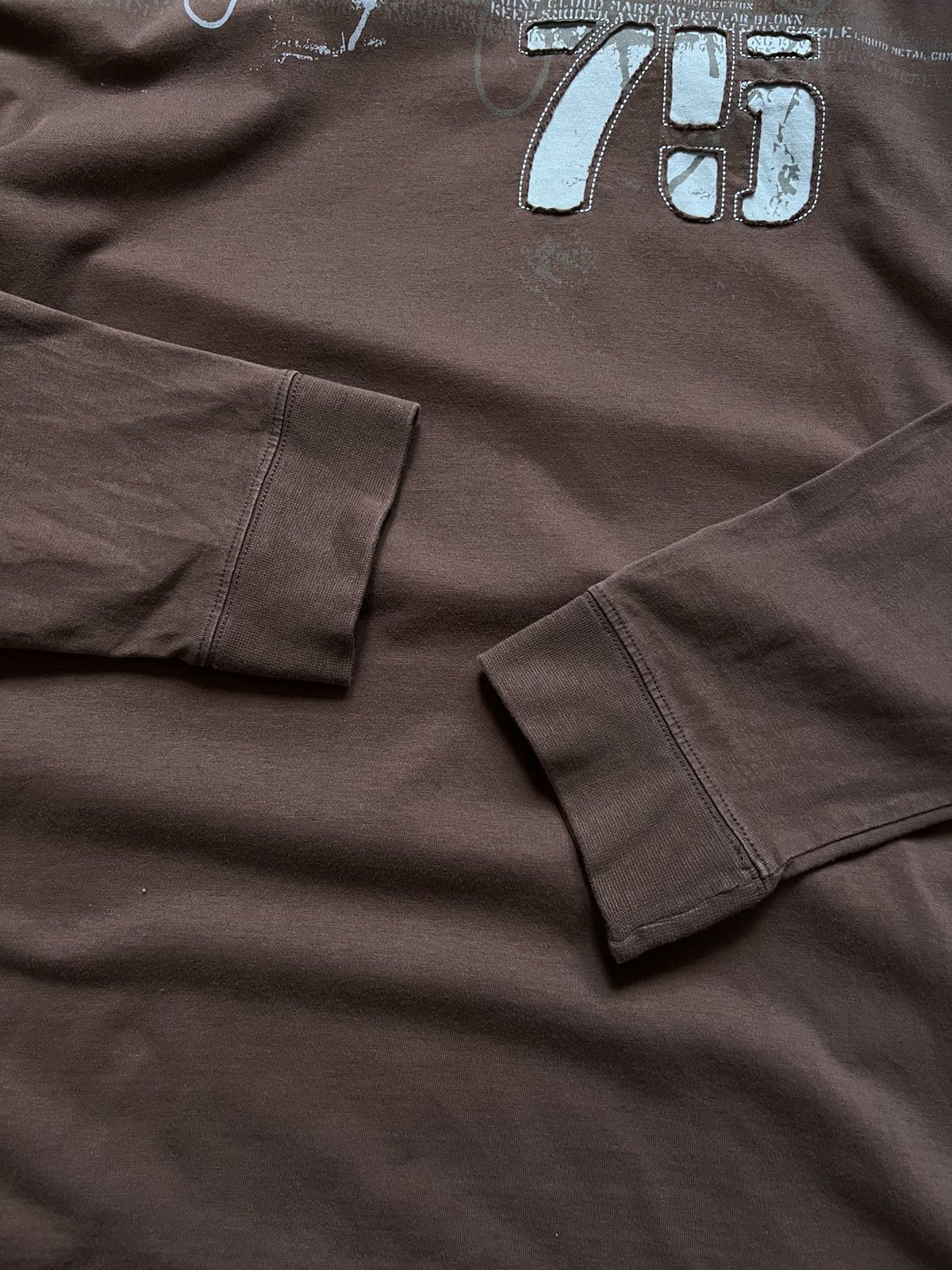 Oakley Oakley Long Sleeve Center Logo Embroider Chocolate Size US XL / EU 56 / 4 - 12 Thumbnail