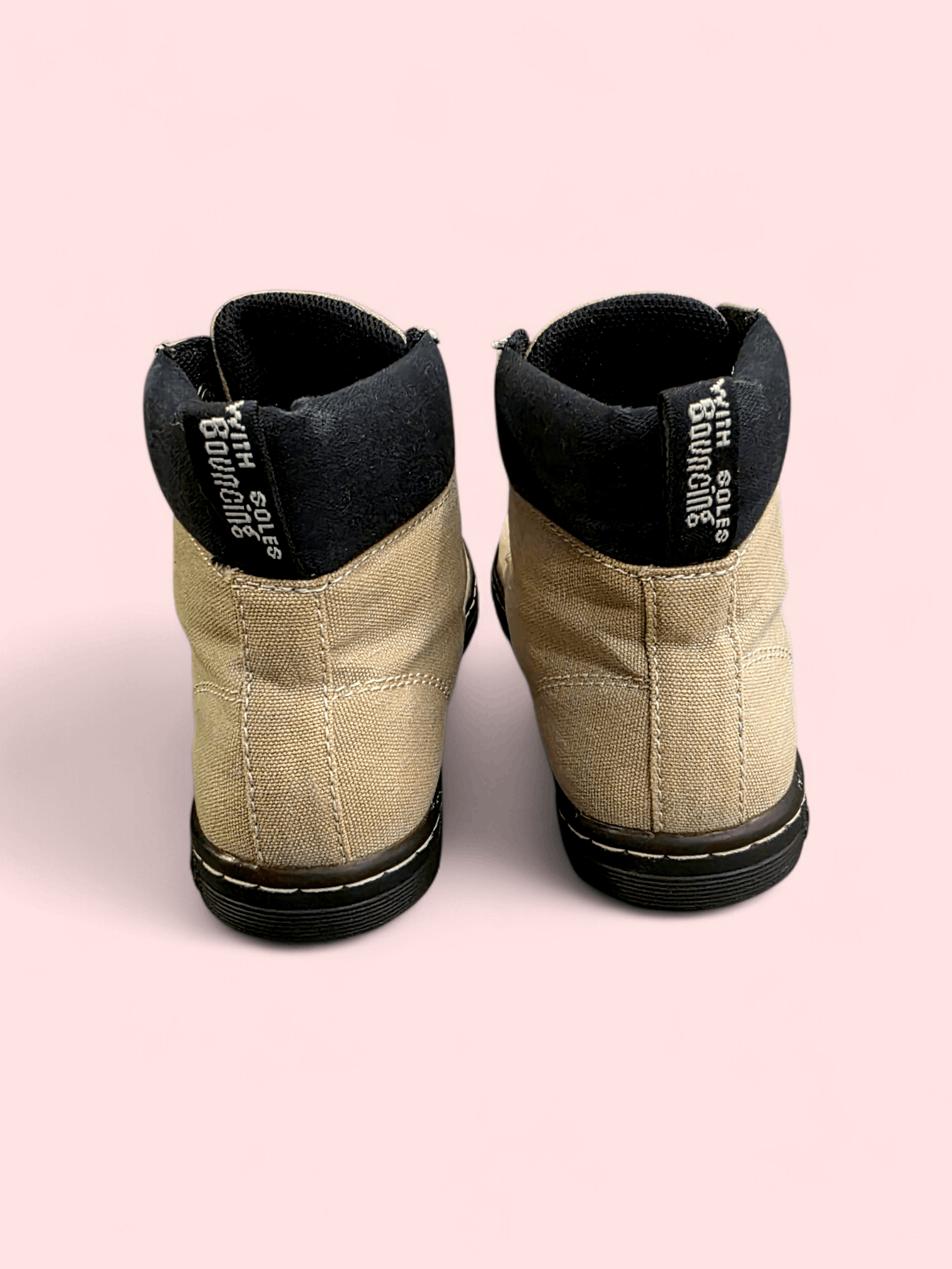 Dr. Martens A more relaxed take on Dr. Martens - fashionella Size US 7 / IT 37 - 7 Thumbnail
