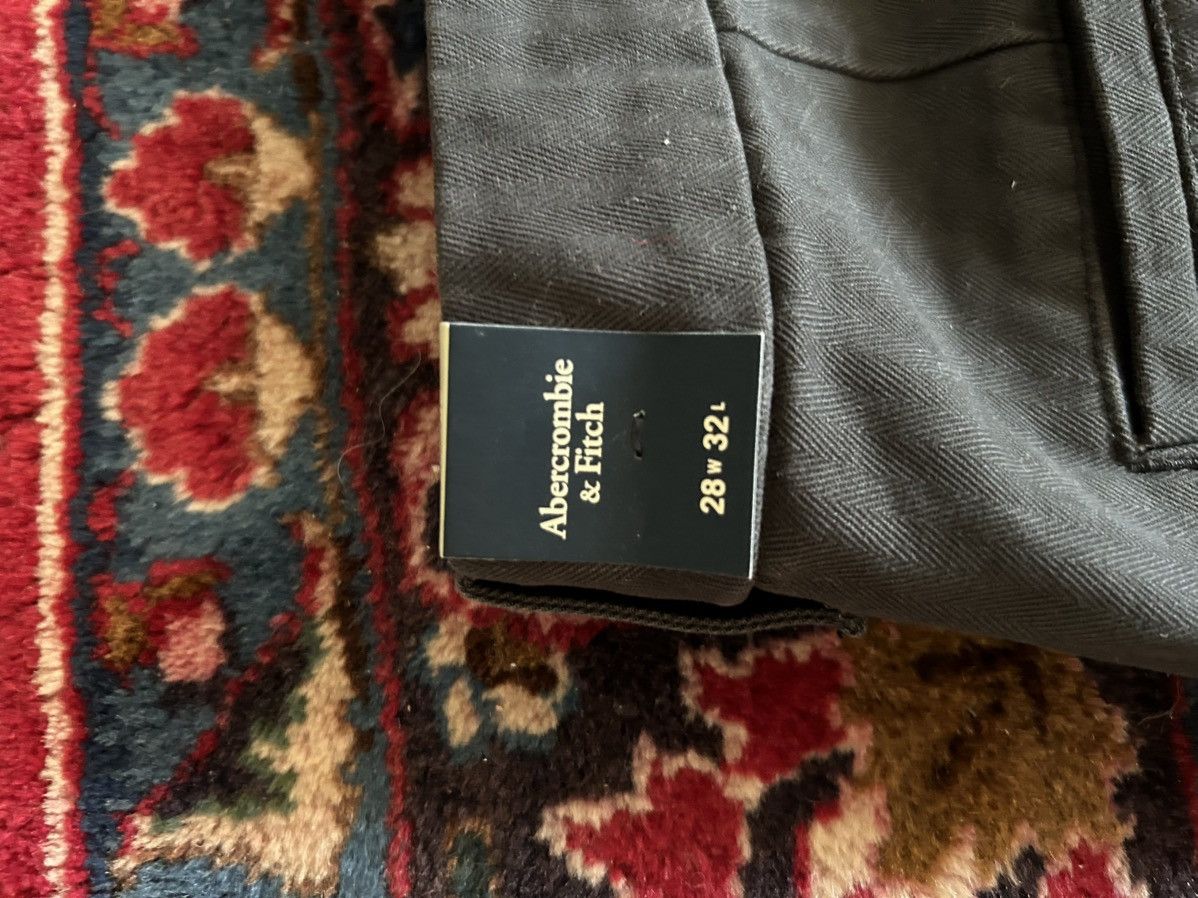 Abercrombie & Fitch Abercrombie Creased Pants - NWT Size US 28 / EU 44 - 4 Thumbnail