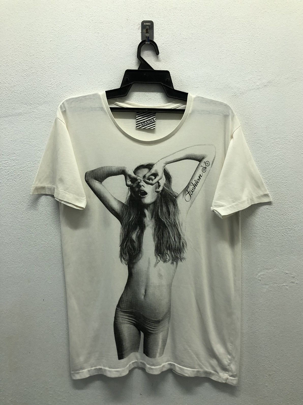 Vintage Vintage Araina Fashion T-Shirt Size US M / EU 48-50 / 2 - 1 Thumbnail