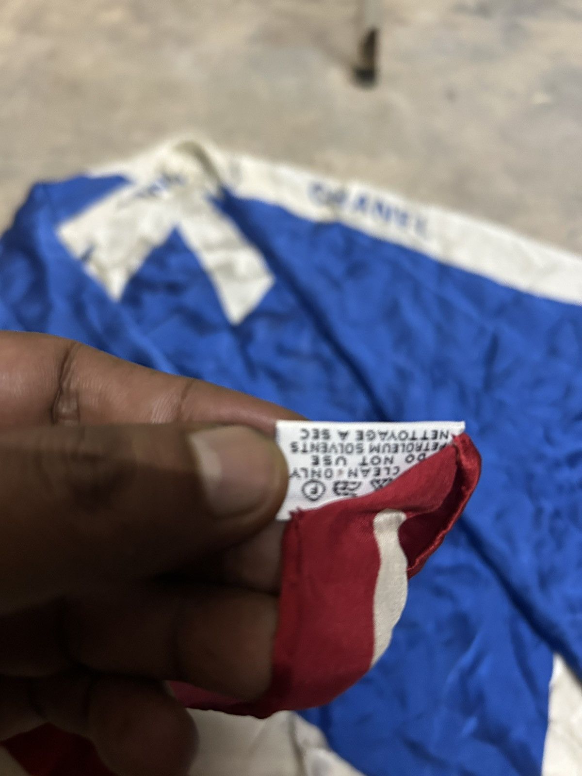 Chanel 90s Geometric Logo Print Red/White/Blue Silk Scarf Size ONE SIZE - 11 Thumbnail