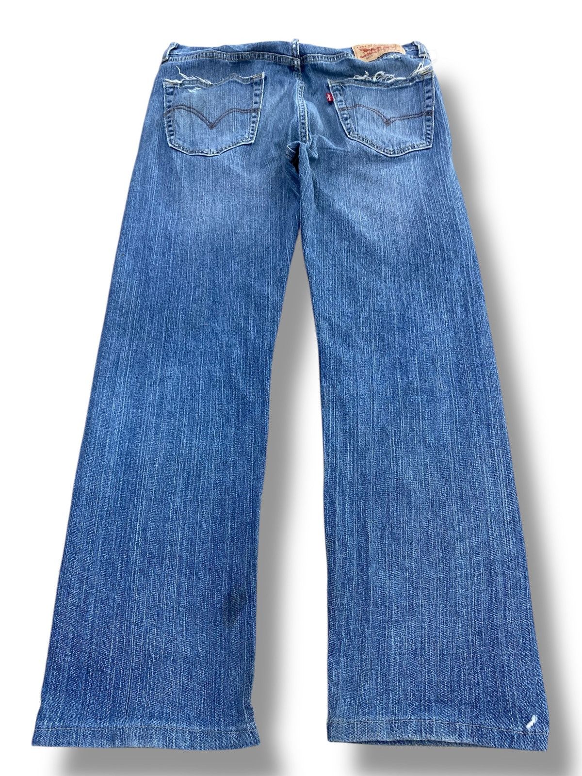 Levi's Levi’s Faded Blue Wash Style Loose Jeans Size US 32 / EU 48 - 3 Thumbnail