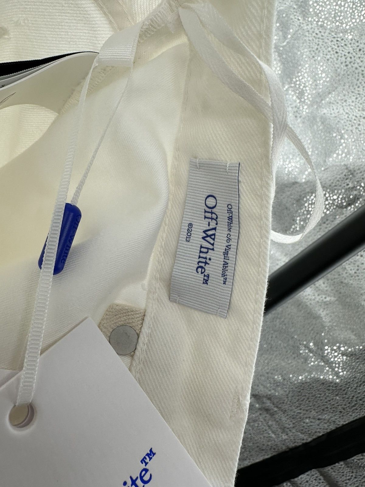 Off-White Off White Baggy Fit Jeans Size US 31 - 11 Thumbnail