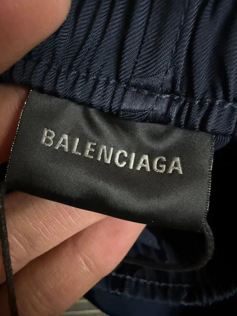Balenciaga Balenciaga size 48 Monogrammed navy blue slacks Size US 32 / EU 48 - 3 Thumbnail