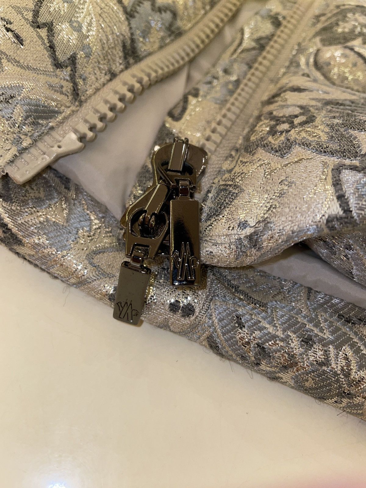 Moncler MONCLER AURONE BROCADE DOWN JACKET MEDIUM Size US M / EU 48-50 / 2 - 13 Thumbnail
