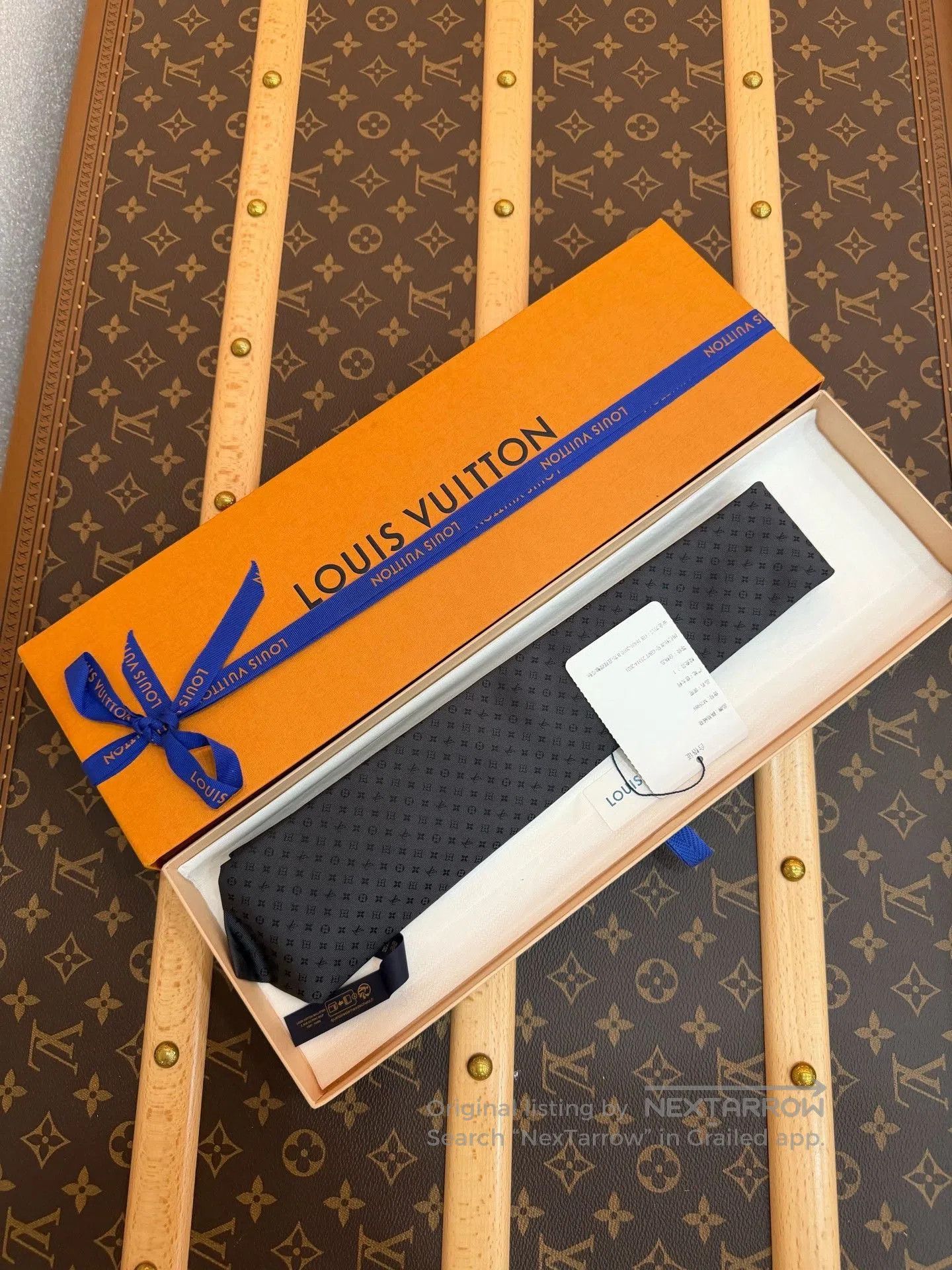Louis Vuitton Louis Vuitton Monogram Logo Tie. Size ONE SIZE - 1 Thumbnail