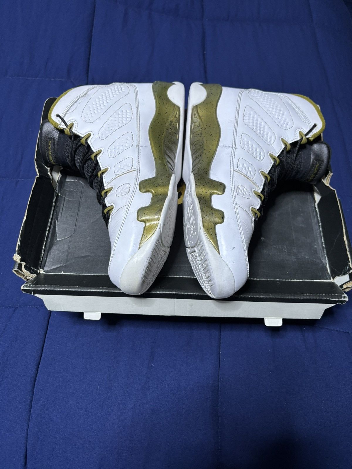 Air Jordan 9 Retro Statue Size 11.5