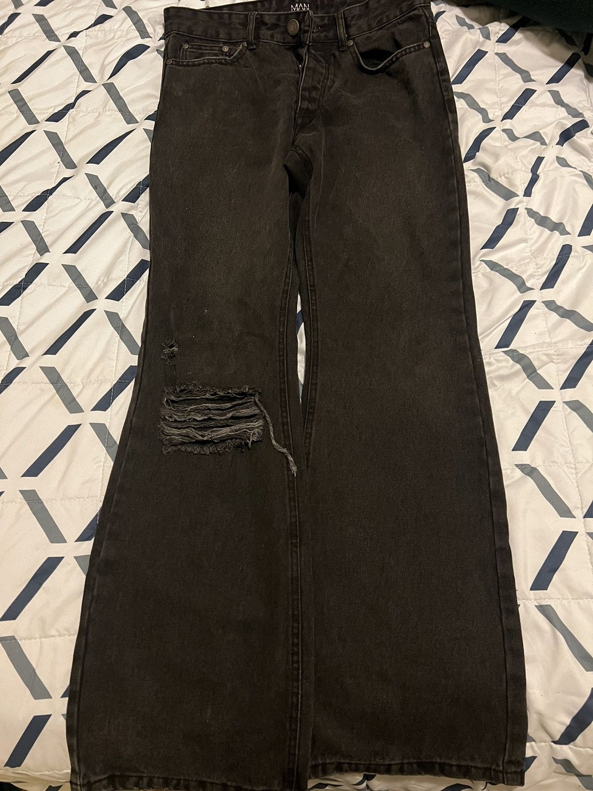 Boohoo Black Jeans Distressed Wide Bottoms Flared Size US 30 / EU 46 - 1 Thumbnail