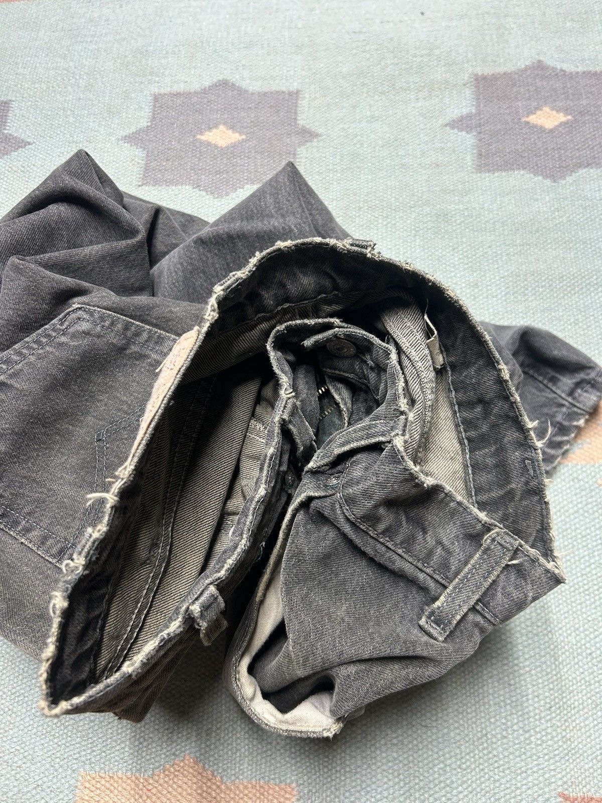 Vintage Vtg 90s Levi’s 546 jeans distressed goth grunge USA 36x30 Size US 36 / EU 52 - 11 Thumbnail