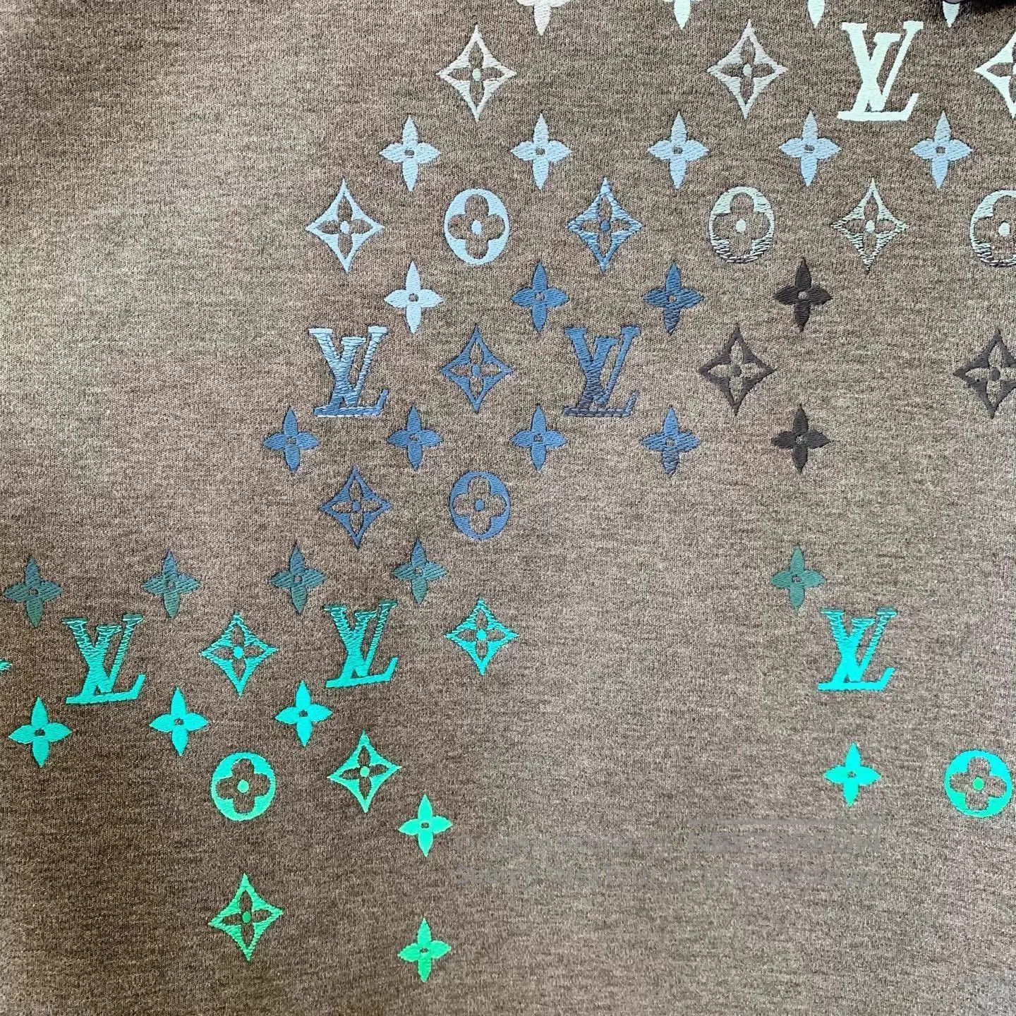 Louis Vuitton Gray Graphic Print Sweatshirt Size L. Size US L / EU 52-54 / 3 - 5 Thumbnail